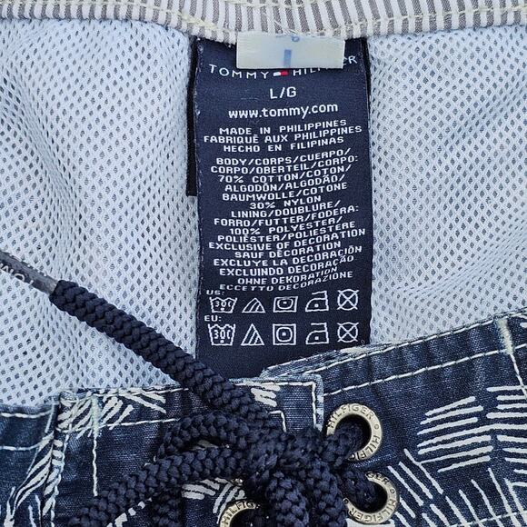 Tommy Hilfiger Shorts - Picture 6 of 6